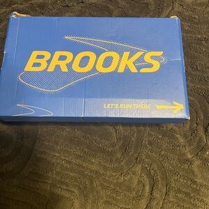 Brooks Running Shoes only worn one time